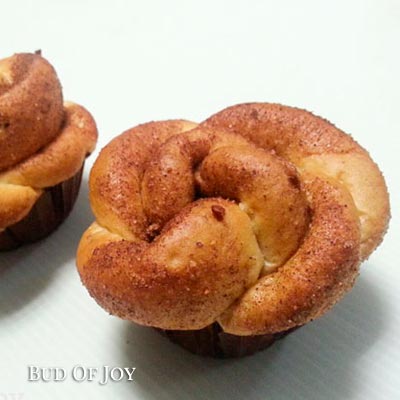 Organic Cinnamon Rose Buns (Vegan)